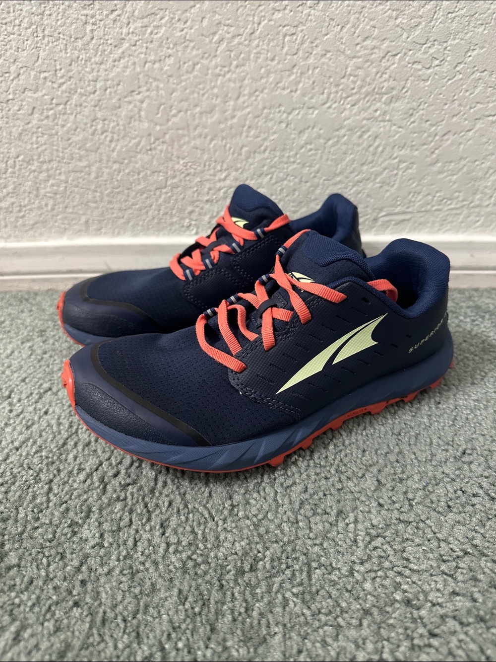 Altra Superior 5 Trail Running Shoes Womens Sz 6.5 Blue Coral EUC